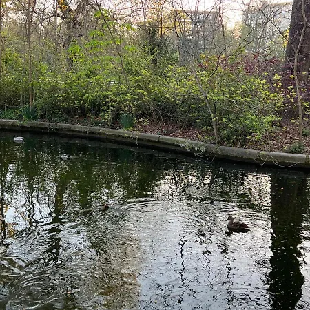 Dans Le Quartier Luxe Neuilly-sur-Seine